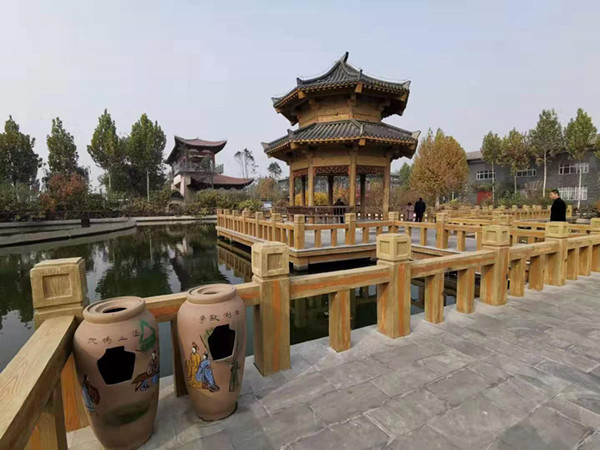 媒企“牽手”共慶第二十個中國記者節 ——記者采風團走進邯鄲市肥鄉區叢臺酒苑