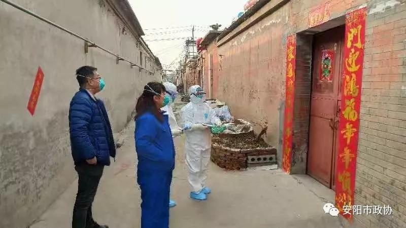 安陽民建會員勝桂紅在疫情防控中的最美身影
