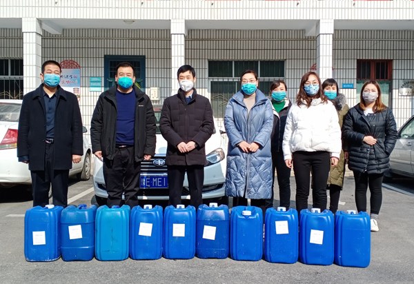 安陽愛心企業家董國賓再次捐贈消毒液獻愛心