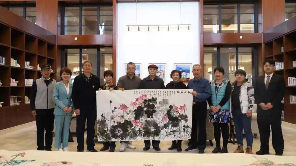 北京市東城區美術家協會系列采風活動在延慶舉行 北京市東城區美術家協會系列采風活動在延慶舉行