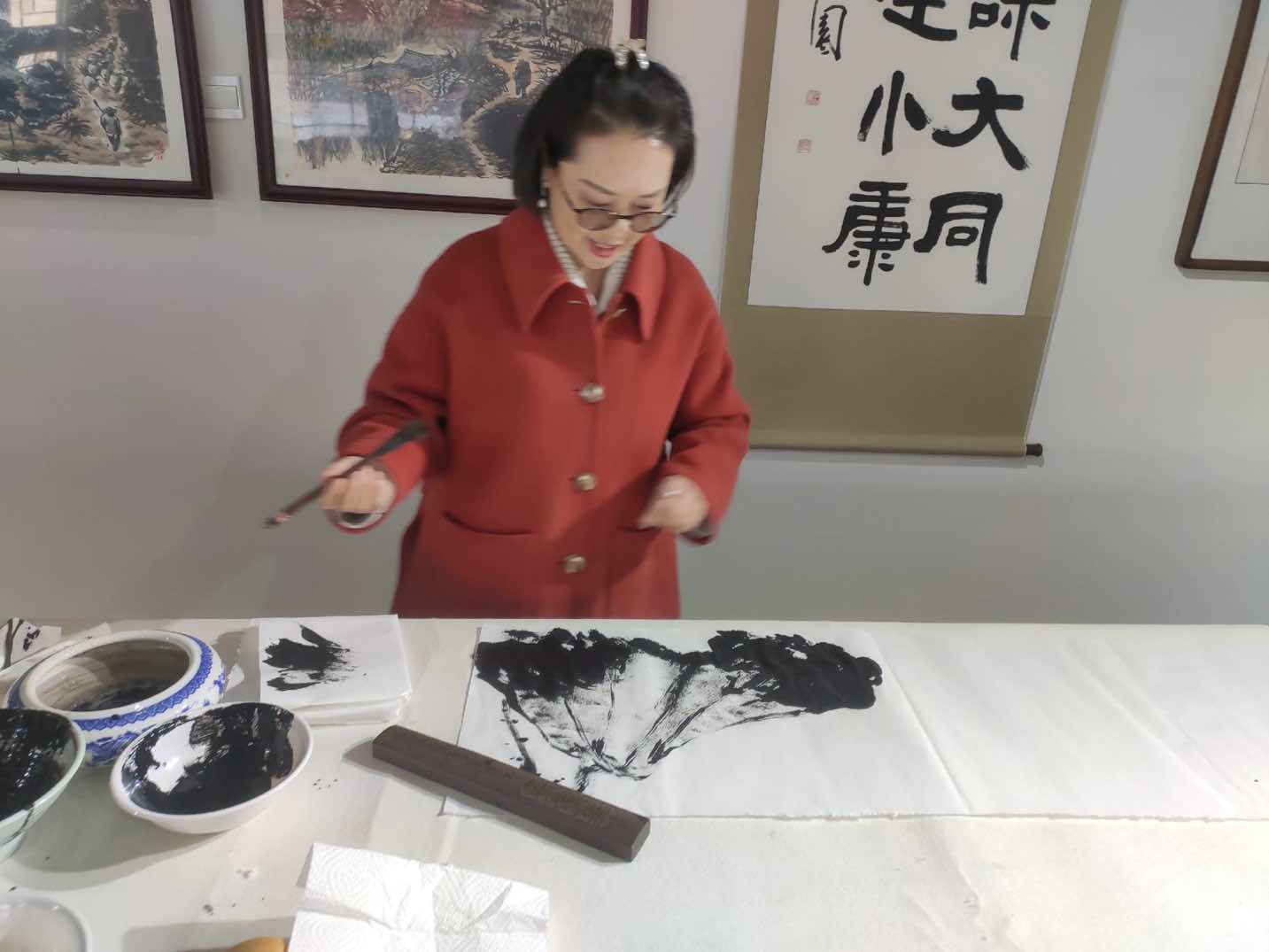 北京市東城區美術家協會系列采風活動在延慶舉行 北京市東城區美術家協會系列采風活動在延慶舉行