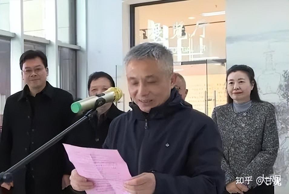 揚(yáng)州大學(xué)舉辦“張謇名言暨郭謙百體書法展捐贈儀式”