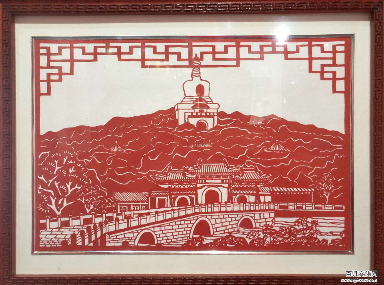 紙雕藝術(shù)家劉喜成亮相中國航空節(jié)