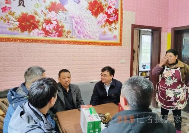 貴州務川黃都鎮桂花村開展“黨建引領聚合力、村企共建促振興”支部共建活動