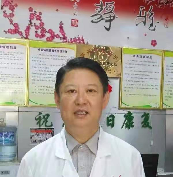 張崇素:醫術高邈 以效為先 張崇素:醫術高邈 以效為先