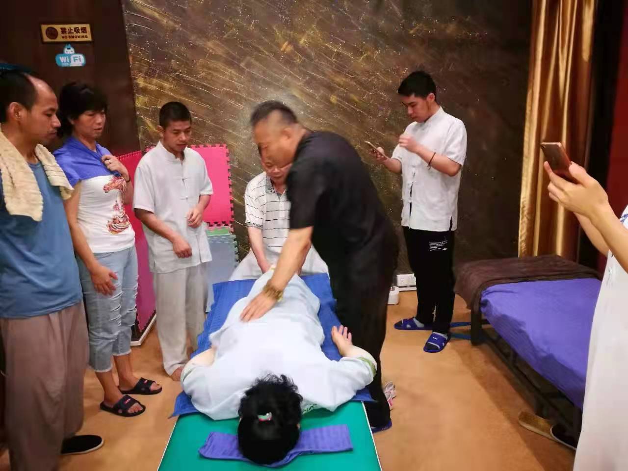 悲智雙運(yùn) 醫(yī)術(shù)精湛，中醫(yī)傳人——杜愛(ài)民