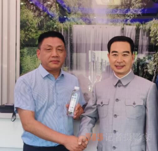 仙寓山泉（龍、壽、佛）硒礦泉水省代簽約在仙寓山舉行