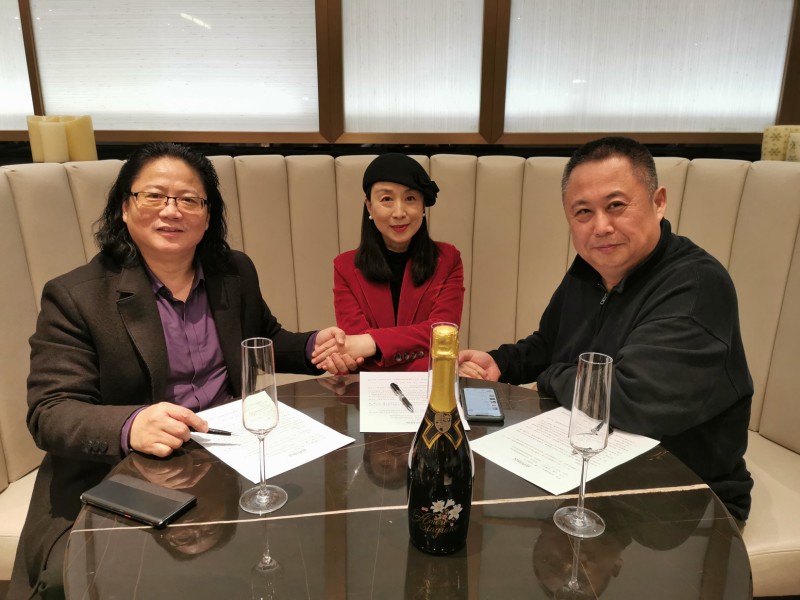 好萊塢中國(guó)打造“世界百?gòu)?qiáng)名人藝術(shù)家影像拍攝工程＂今天正式簽約