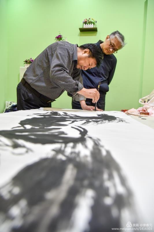 安陽市書畫藝術研究會金融分會舉行第九次書畫筆會