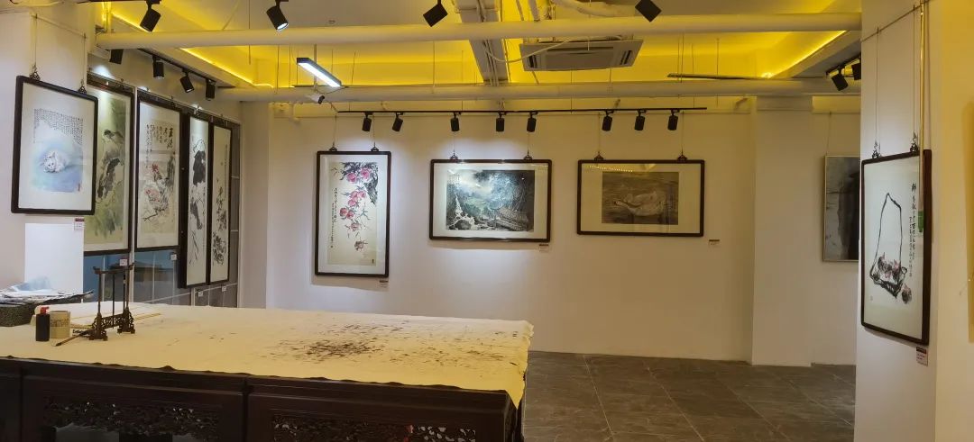 迎新年"愿景共享"中美聯合藝術交流展在上海中國書法院北外灘藝術館開展 迎新年"愿景共享"中美聯合藝術交流展在上海中國書法院北外灘藝術館開展
